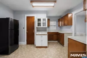 30 Lindsley Ave, West Orange Township, NJ 07052 - Photo 6