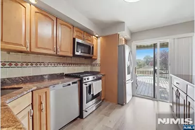 87 Curie Avenue, Clifton, NJ 07011 - Photo 18