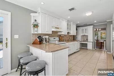 88 Vreeland Road, West Milford, NJ 07480 - Photo 16