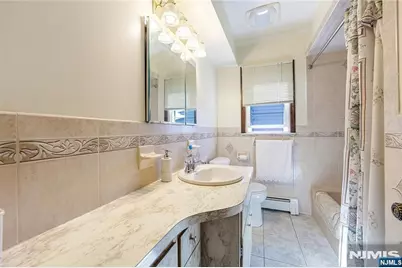 325 Grant Avenue, Lyndhurst Township, NJ 07071 - Photo 18