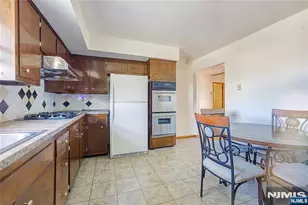 325 Grant Ave, Lyndhurst Township, NJ 07071 - Photo 26