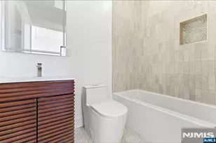 113 Oak Street 2, Jersey City, NJ 07304 - Photo 10