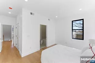 113 Oak Street 2, Jersey City, NJ 07304 - Photo 6