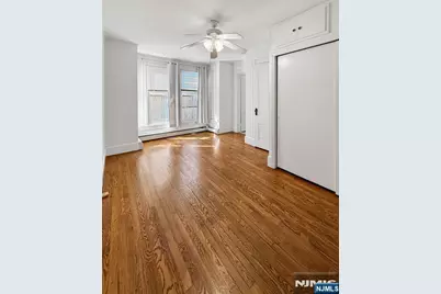 35 Green Avenue 1 #1, Madison, NJ 07940 - Photo 6