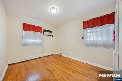 340 Alan Drive, Paramus, NJ 07652 - Photo 16