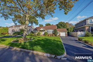340 Alan Dr, Paramus, NJ 07652 - Photo 32