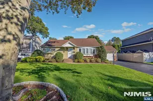 340 Alan Dr, Paramus, NJ 07652 - Photo 34