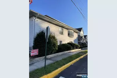 292 Broad, Carlstadt, NJ 07072 - Photo 2