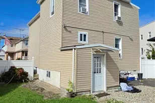 142 Sherman Pl, Garfield, NJ 07026 - Photo 4