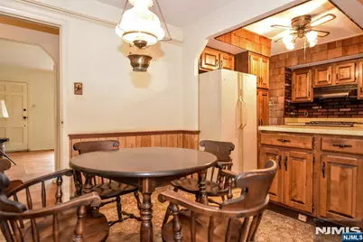 4 Demartini Place, Waldwick, NJ 07463 - Photo 8