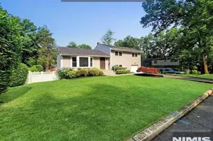 14 Cedar St, Cresskill, NJ 07626 - Photo 4