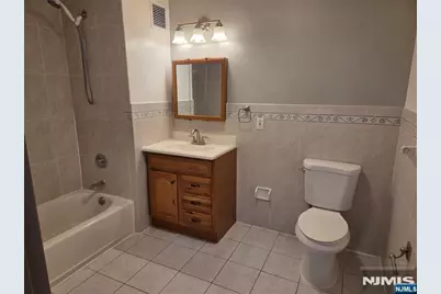 2401 Bergenline Avenue 6C #6C, Union City, NJ 07087 - Photo 10
