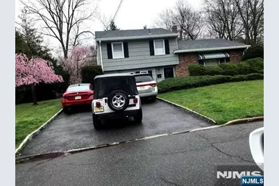 30 Pierce Avenue, Cresskill, NJ 07626 - Photo 1