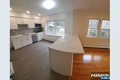 30 Pierce Avenue, Cresskill, NJ 07626 - Photo 2