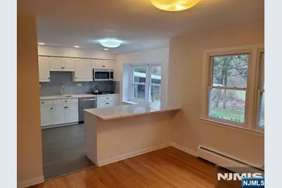 30 Pierce Avenue, Cresskill, NJ 07626 - Photo 6