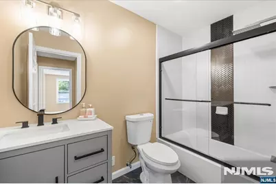 A37 Harvey Avenue, Rochelle Park Township, NJ 07662 - Photo 22