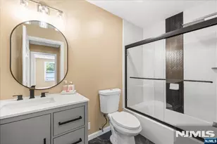 A37 Harvey Ave, Rochelle Park Township, NJ 07662 - Photo 22