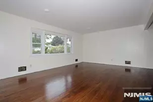 7-32 Richard St, Fair Lawn, NJ 07410 - Photo 6