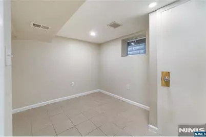 214 Smith Street, Newark, NJ 07106 - Photo 10