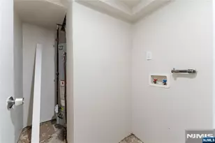 214 Smith St, Newark, NJ 07106 - Photo 12
