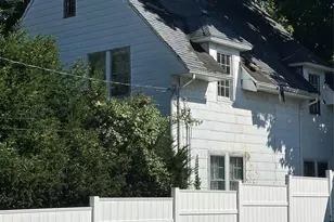 123 N Vivyen St, Bergenfield, NJ 07621 - Photo 2