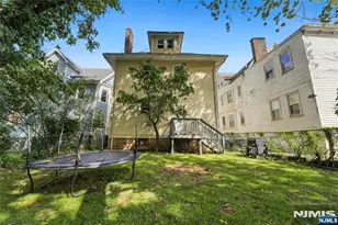 10 Howell Pl, Newark, NJ 07106 - Photo 22