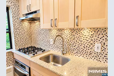 3001 Edwin Avenue 4A #4A, Fort Lee, NJ 07024 - Photo 10