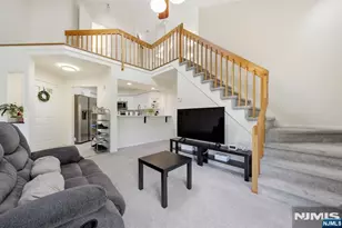 271 Village Cir Dr, Fort Lee, NJ 07024 - Photo 6