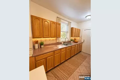 99 Vassar 1 #1, Newark, NJ 07112 - Photo 6