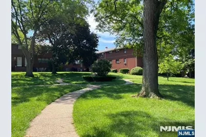 184 Terhune Avenue E #E, Lodi, NJ 07644 - Photo 16