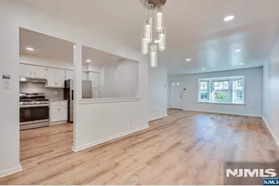 3302 Stonehedge Road 3302 #3302, Edison, NJ 08820 - Photo 16