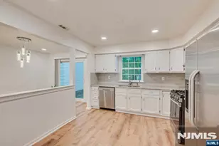 3302 Stonehedge Road 3302, Edison, NJ 08820 - Photo 18