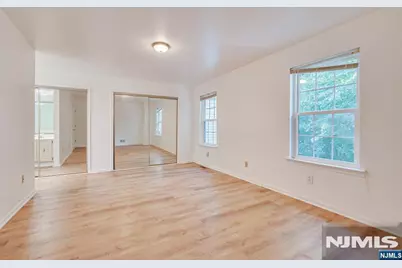 3302 Stonehedge Road 3302 #3302, Edison, NJ 08820 - Photo 26