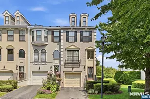 427 Hartford Dr 4028, Nutley, NJ 07110 - Photo 4