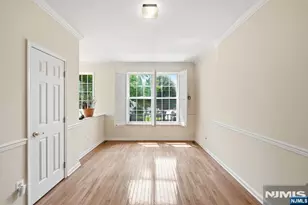 427 Hartford Dr 4028, Nutley, NJ 07110 - Photo 8