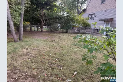 132 Merritt Avenue 2 #2, Bergenfield, NJ 07621 - Photo 14