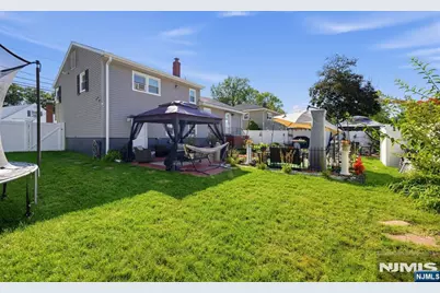 141 Highland Avenue, Bergenfield, NJ 07621 - Photo 28