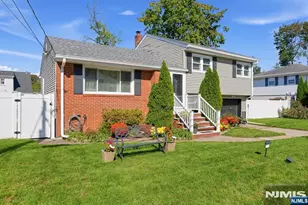 141 Highland Ave, Bergenfield, NJ 07621 - Photo 4