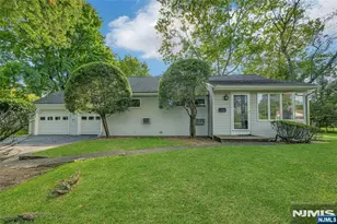12 Pitcairn Ave, Ho Ho Kus, NJ 07423 - Photo 1