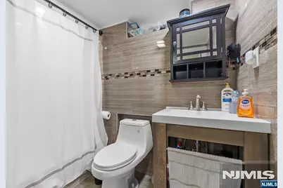 16 Washington Avenue, Clifton, NJ 07011 - Photo 34