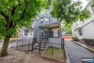 63 7th St, Newark, NJ 07107 - Photo 2