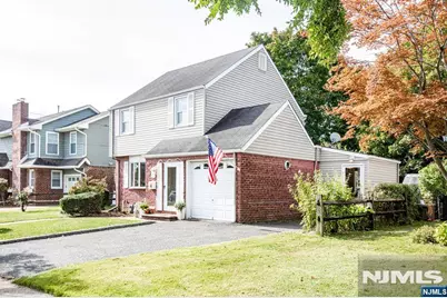 603 Fairlawn Parkway, Saddle Brook Township, NJ 07663 - Photo 4