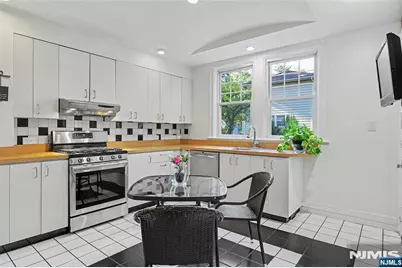 205 Grand Avenue, Leonia, NJ 07605 - Photo 8
