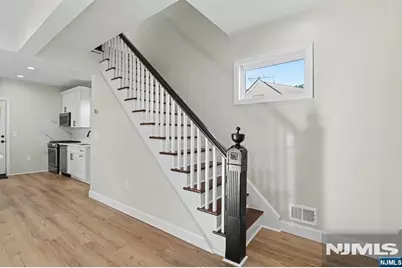 22 W Central Avenue, Bergenfield, NJ 07621 - Photo 18