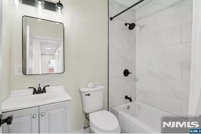 22 W Central Avenue, Bergenfield, NJ 07621 - Photo 24