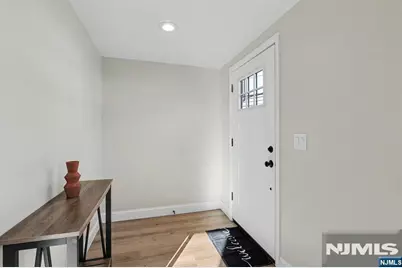 22 W Central Avenue, Bergenfield, NJ 07621 - Photo 2