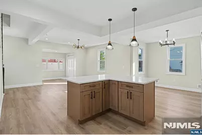 22 W Central Avenue, Bergenfield, NJ 07621 - Photo 12