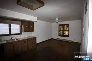 631 New Jersey Ave, Lyndhurst Township, NJ 07071 - Photo 16