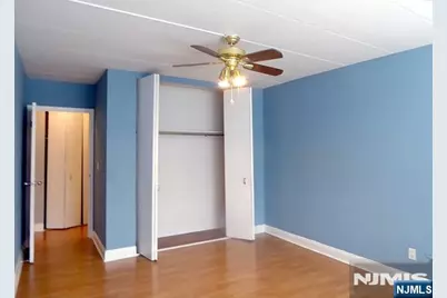 515 Anderson 2B #2B, Cliffside Park, NJ 07010 - Photo 10