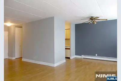 515 Anderson 2B #2B, Cliffside Park, NJ 07010 - Photo 2